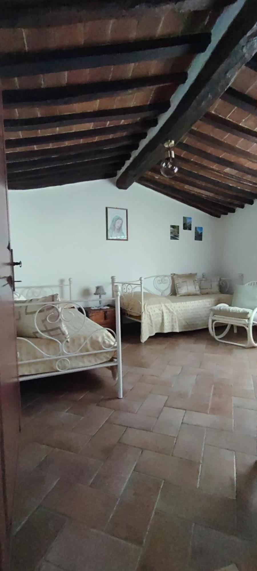 卡斯蒂戈隆·多尔希亚La Casina Di Nonna Lola别墅 外观 照片